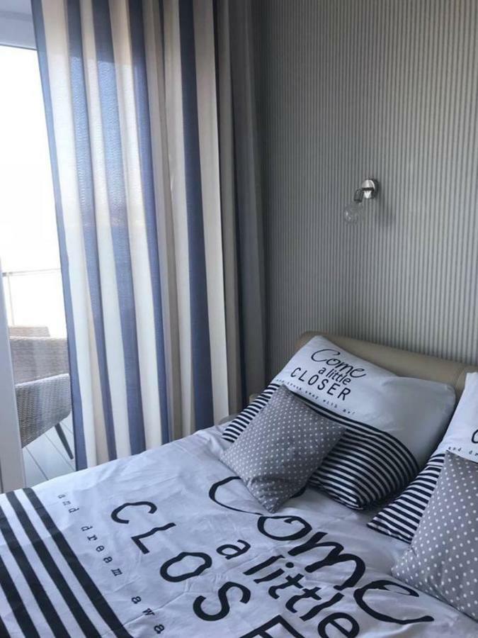 Apartament Z Widokiem Na Jezioro Apartment Rydzewo Ngoại thất bức ảnh